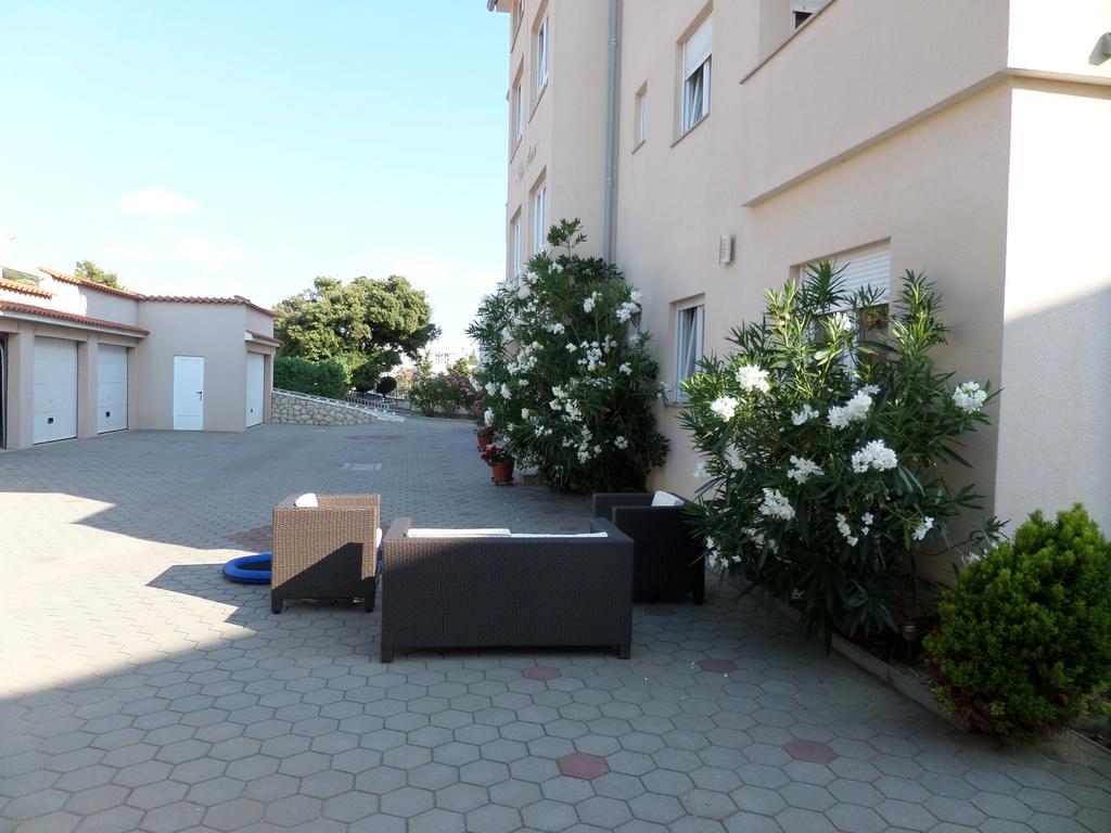 Vila Anica Daire Barbat na Rabu Dış mekan fotoğraf